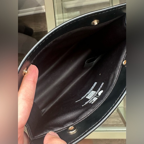 Yves Saint Laurent Black Toiletry Bag - Picture 6 of 6